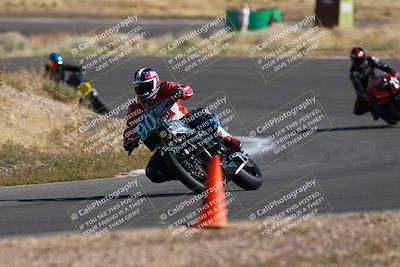 media/Apr-19-2025-AHRMA (Sat) [[3d98ca3309]]/Race/Group 8/Turn 4/